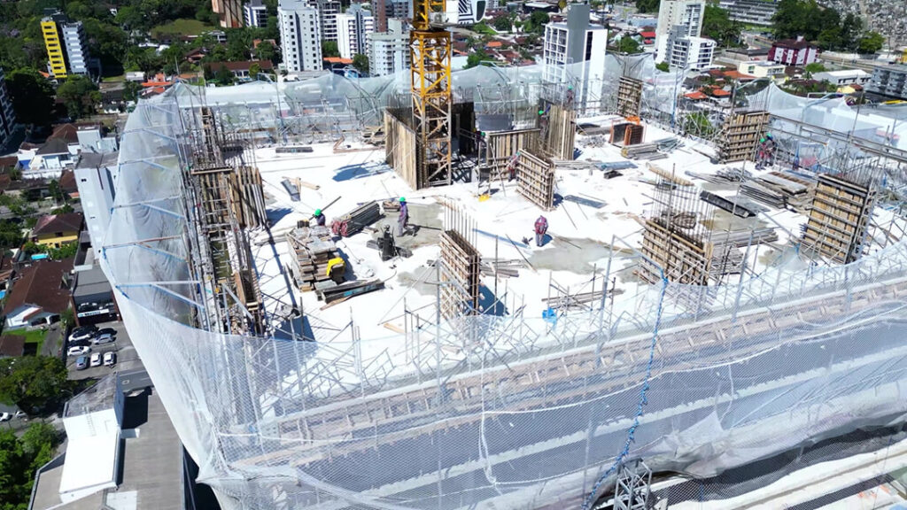 OBRA EDIFICIO KAA 03